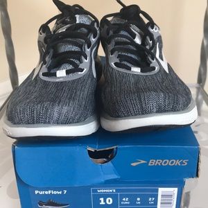 Ladies Running shoes